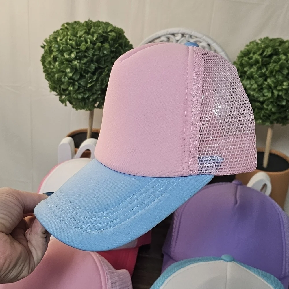 BUNDLE OF FIVE NEW COMPLETELY CUSTOMIZABLE SNAP BACK TRUCKER HATS